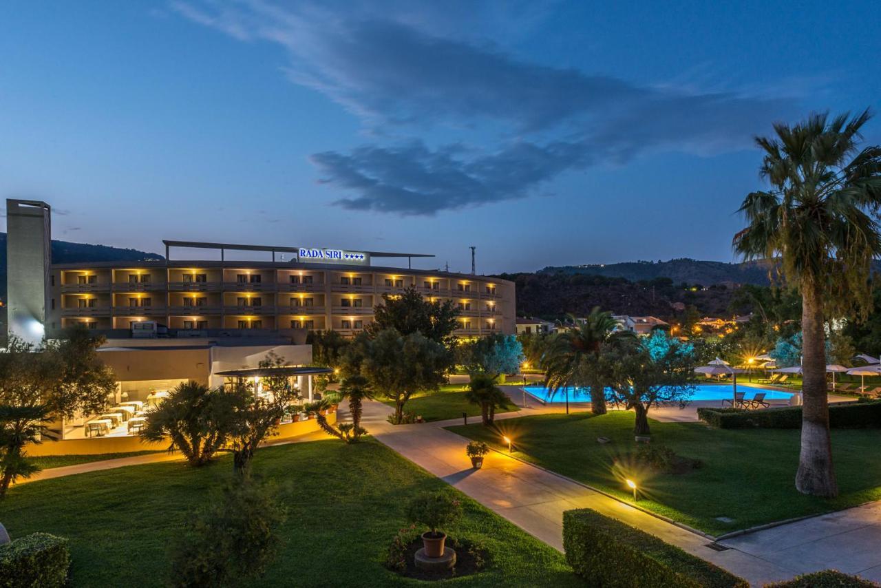 Rada Siri Hotel Montepaone Exterior photo